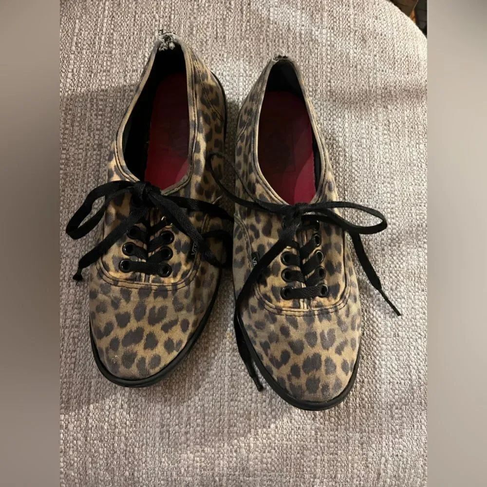 Vans men’s size 5.5 leopard print Vans sneakers